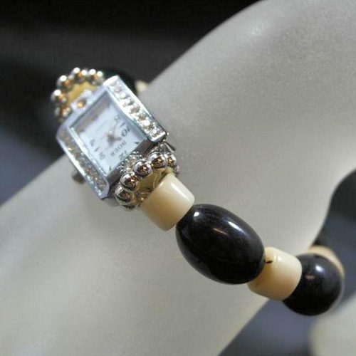 Montre bracelet perles Tagua teintées