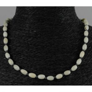 Collier perles de tagua