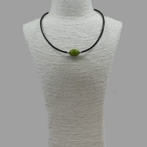 Collier cuir et perles de tagua