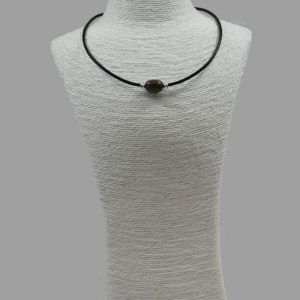 Collier cuir et perles de tagua