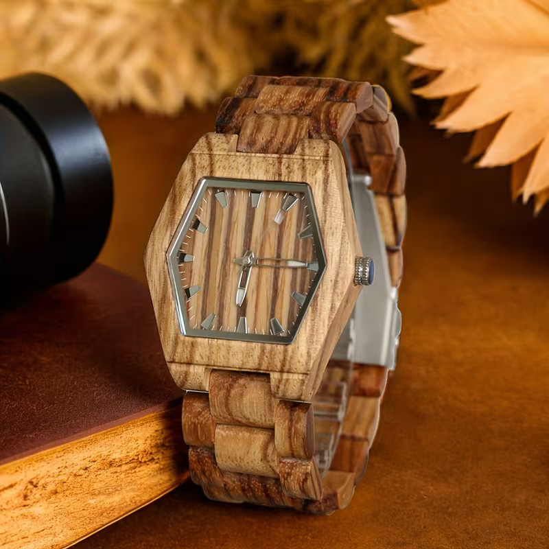 Montre vintage en bois avec cadran carré marron et bracelet en bois naturel